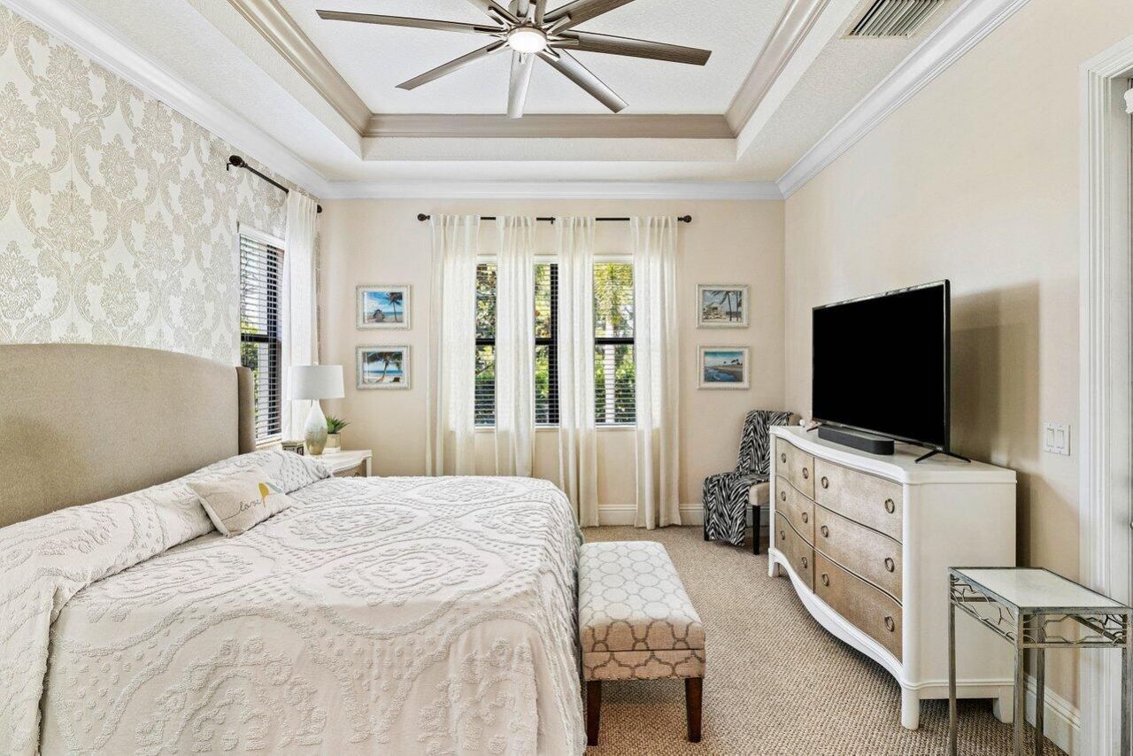 183 Calmo Circle, Port Saint Lucie, FL 34984 Photo