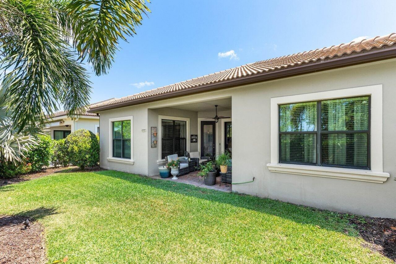 183 Calmo Circle, Port Saint Lucie, FL 34984 Photo
