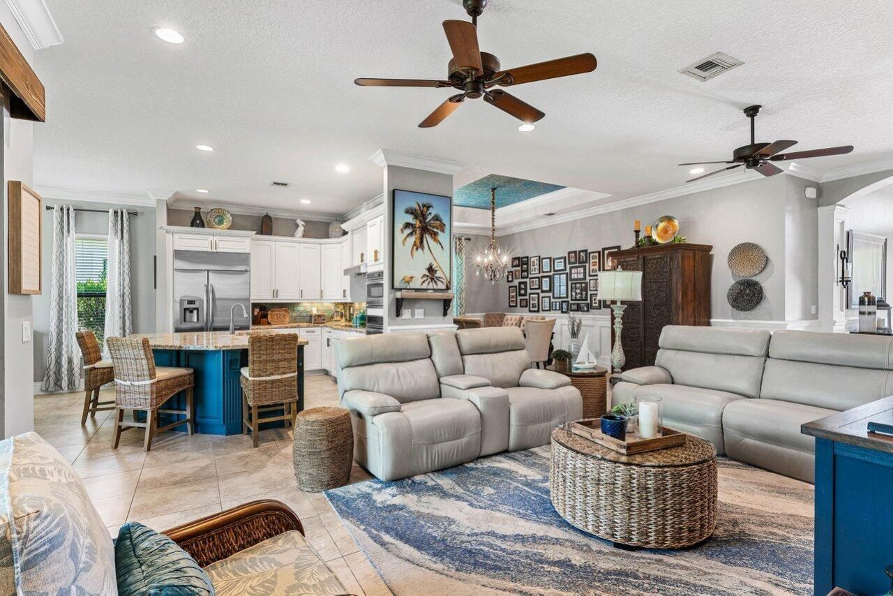 183 Calmo Circle, Port Saint Lucie, FL 34984 Photo