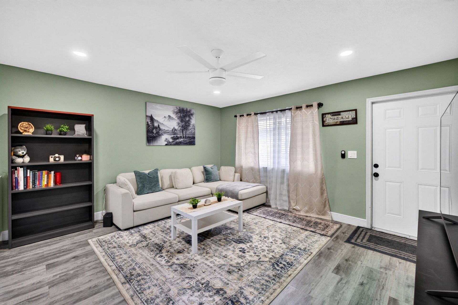 2333 NW 82nd Way Nw, Sunrise, FL 33322 Photo