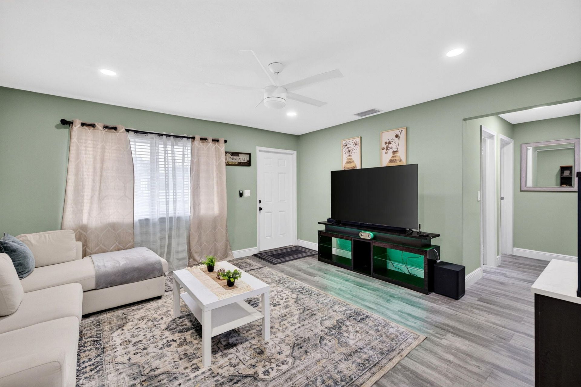 2333 NW 82nd Way Nw, Sunrise, FL 33322 Photo