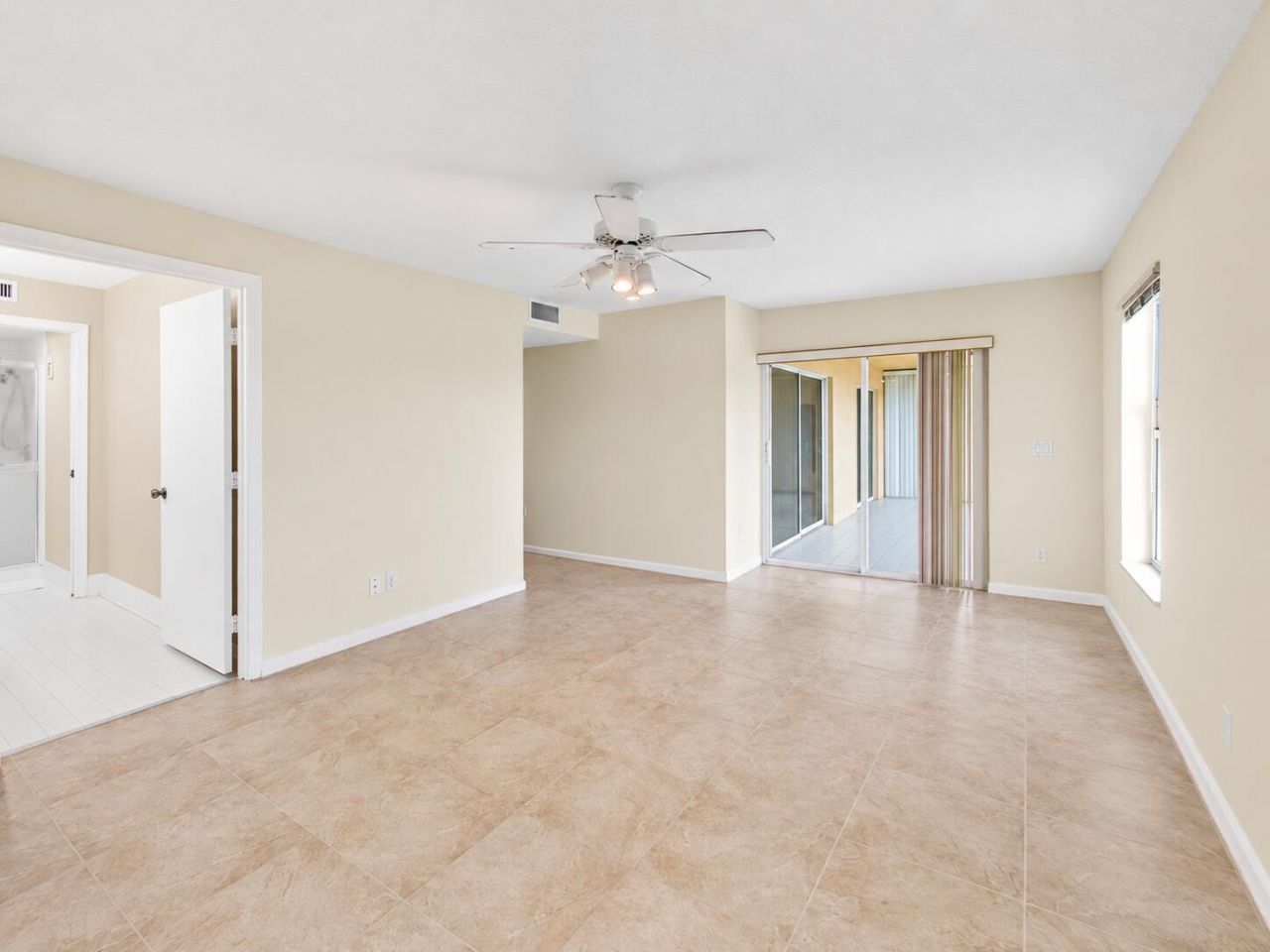 7881 Whispering Palms Drive, Unit 101, Boynton Beach, FL 33437 Photo