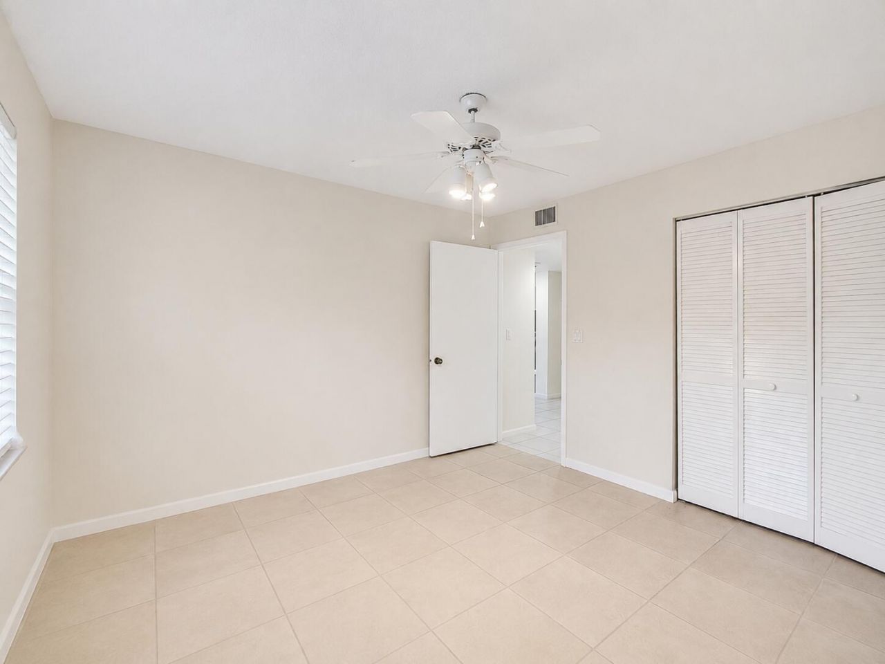 7881 Whispering Palms Drive, Unit 101, Boynton Beach, FL 33437 Photo