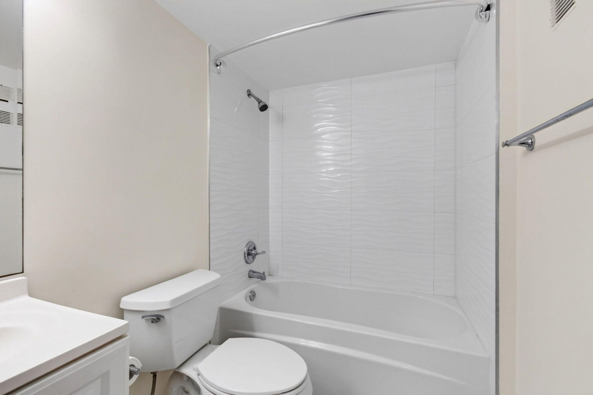 7881 Whispering Palms Drive, Unit 101, Boynton Beach, FL 33437 Photo