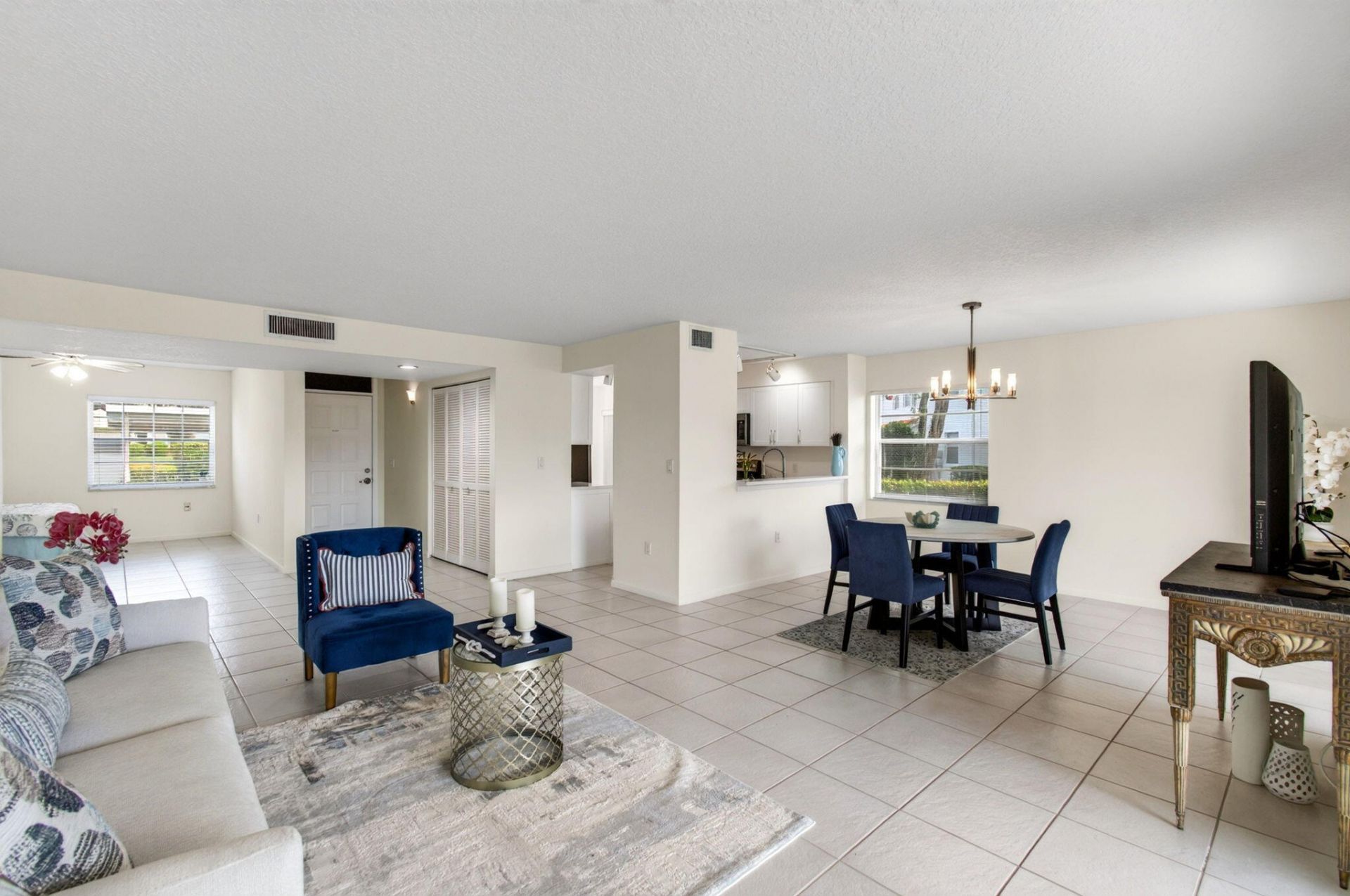 7881 Whispering Palms Drive, Unit 101, Boynton Beach, FL 33437 Photo