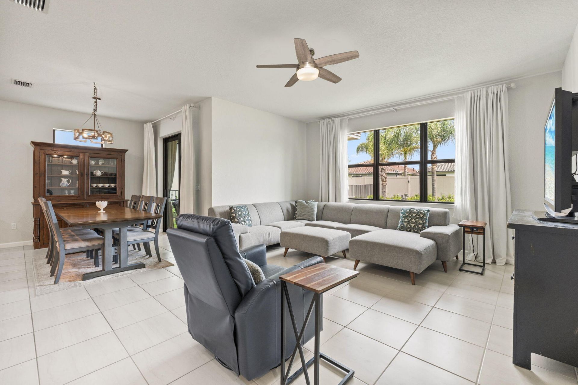 535 SE Villandry Way, Port Saint Lucie, FL 34984 Photo