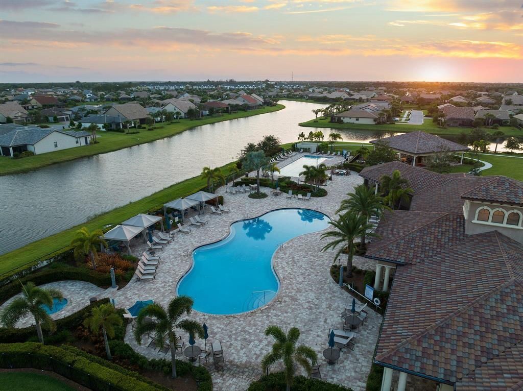 535 SE Villandry Way, Port Saint Lucie, FL 34984 Photo