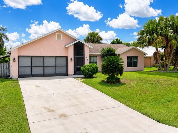 878 SW McComb Avenue, Port St. Lucie, FL 34953