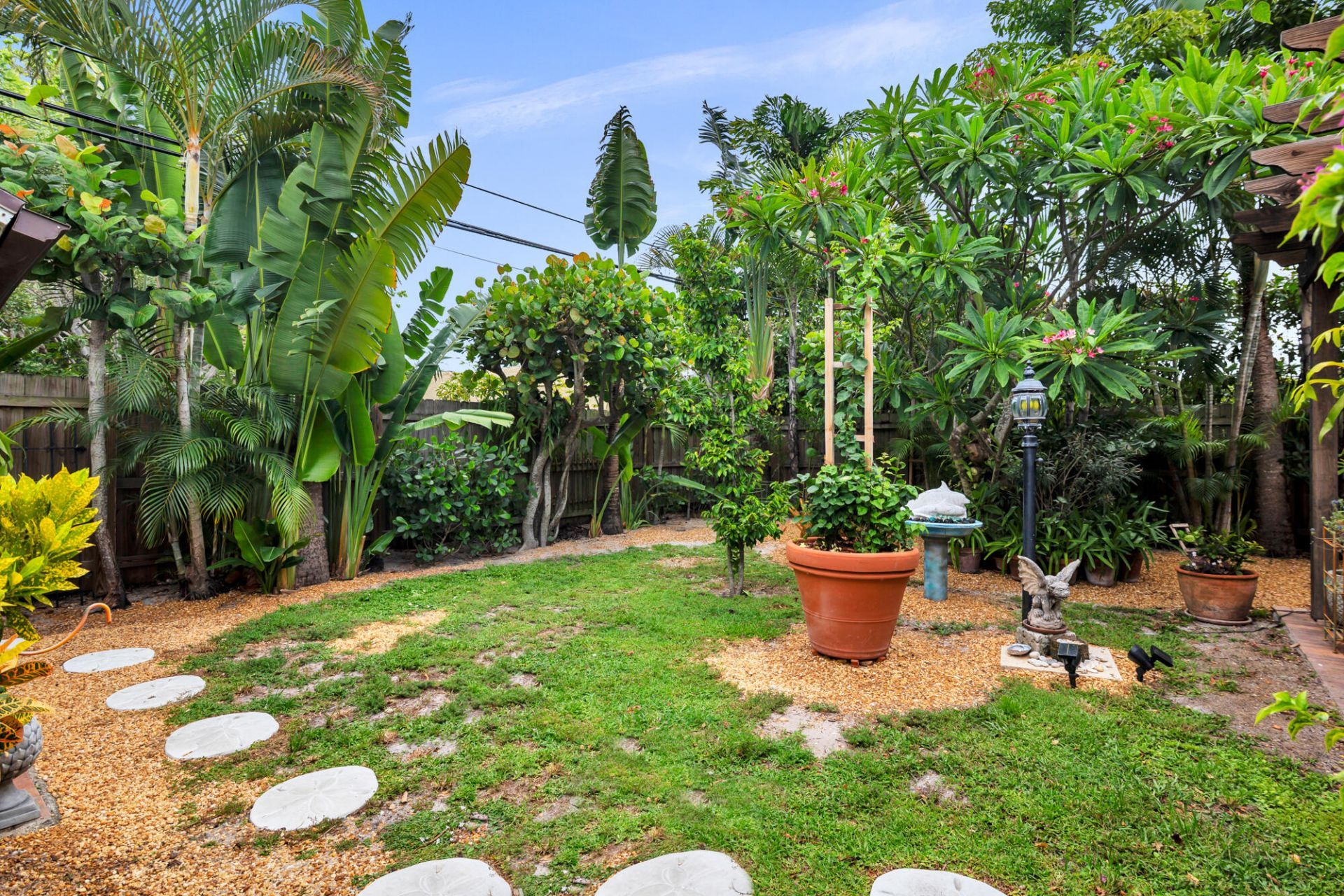 319 Plymouth Road, West Palm Beach, FL 33405 Photo