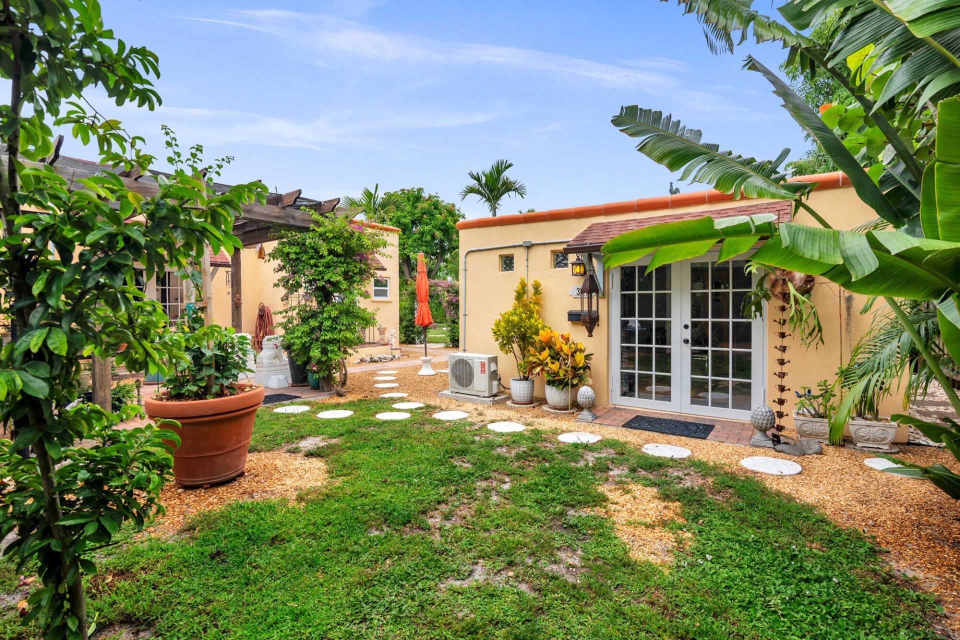 319 Plymouth Road, West Palm Beach, FL 33405 Photo