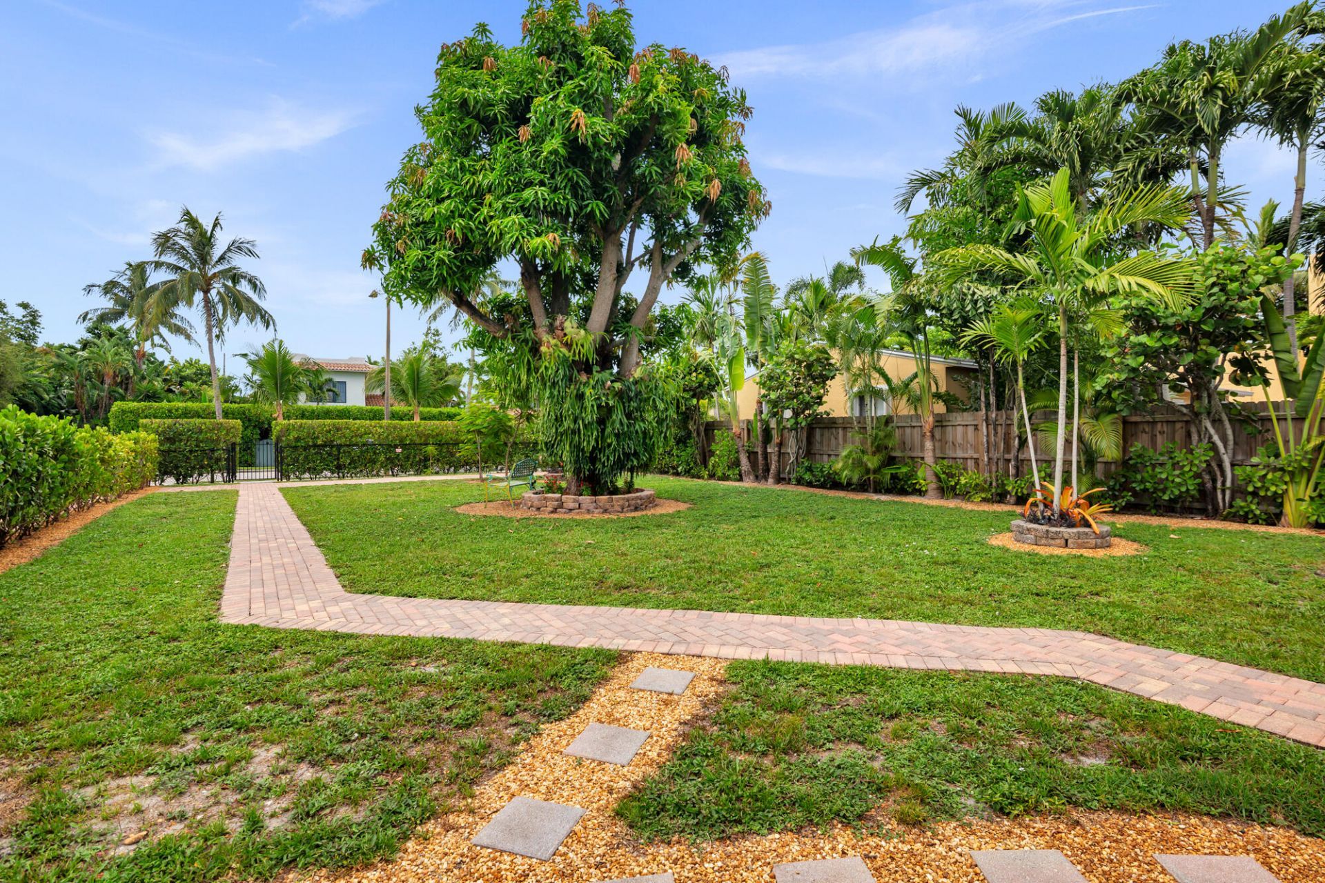 319 Plymouth Road, West Palm Beach, FL 33405 Photo