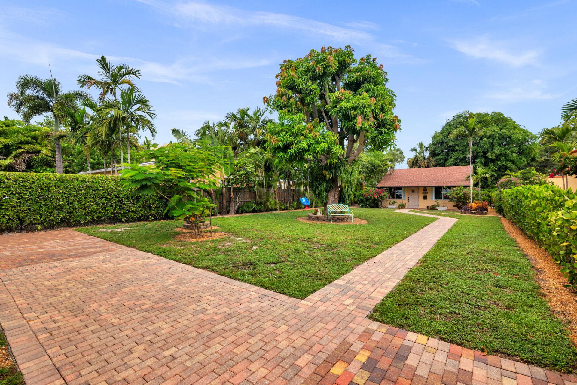 319 Plymouth Road, West Palm Beach, FL 33405 Photo