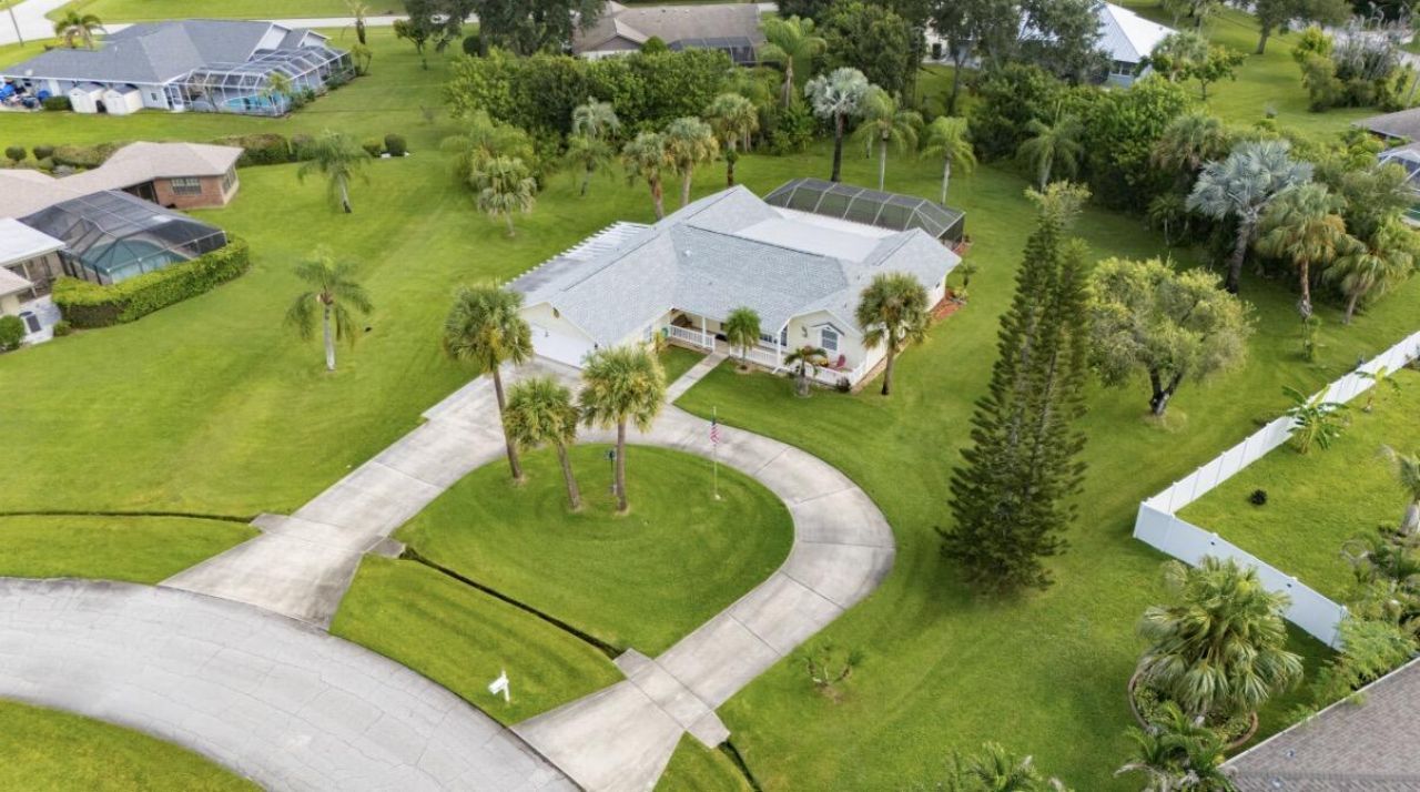 2643 SE Emmett Road, Port Saint Lucie, FL 34952 Photo