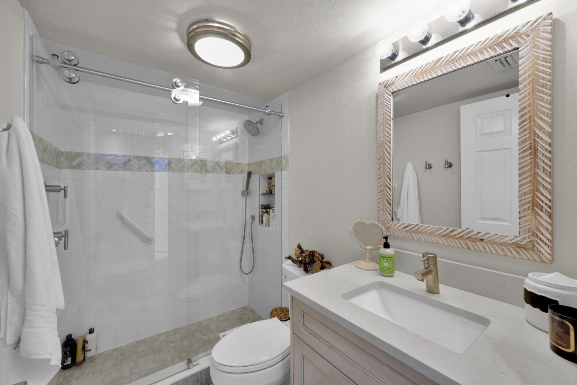 2880 NE 14th Street Causeway, Unit 413, Pompano Beach, FL 33062 Photo