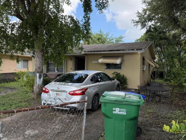 2605 NW 14TH Street, Fort Lauderdale, FL 33311
