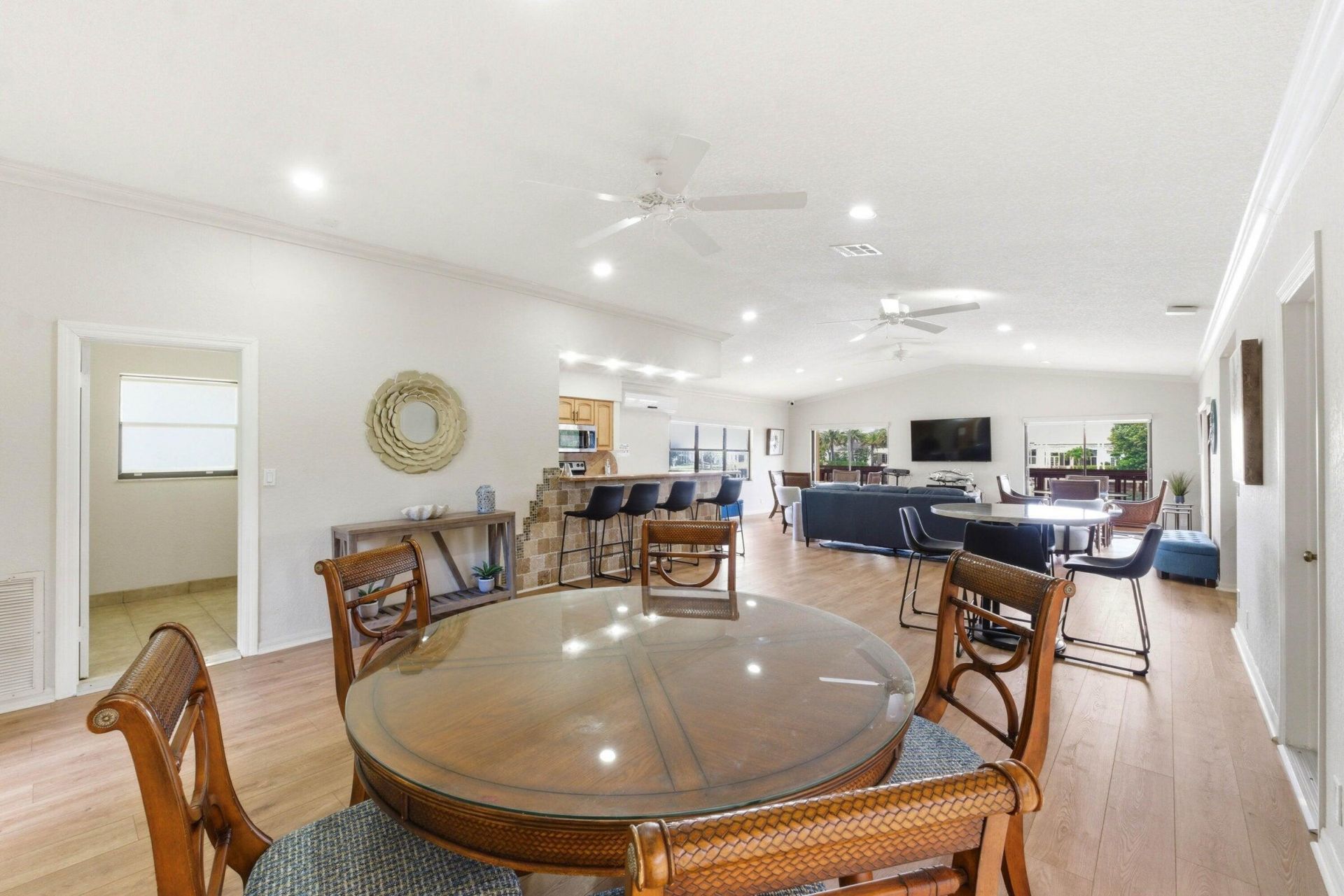 1167 Hillsboro Mile, Unit 206, Hillsboro Beach, FL 33062 Photo
