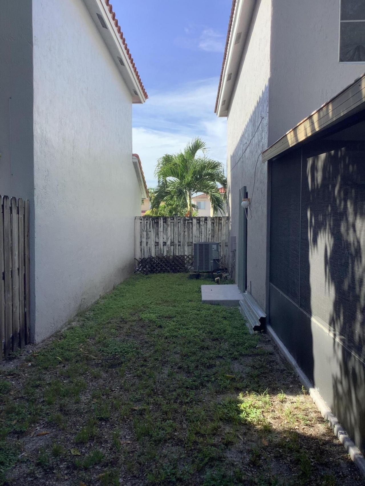 201 SW 98th Terrace, Pembroke Pines, FL 33025 Photo