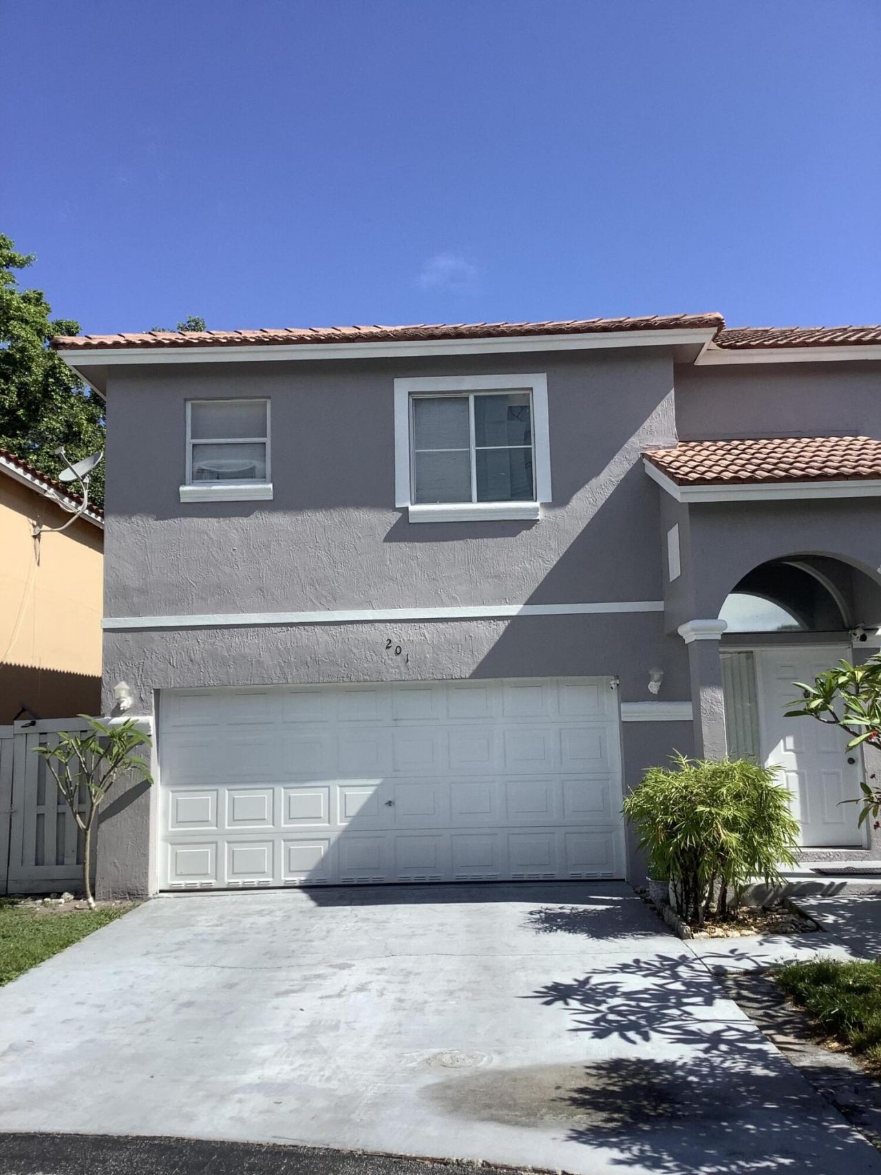 201 SW 98th Terrace, Pembroke Pines, FL 33025 Photo
