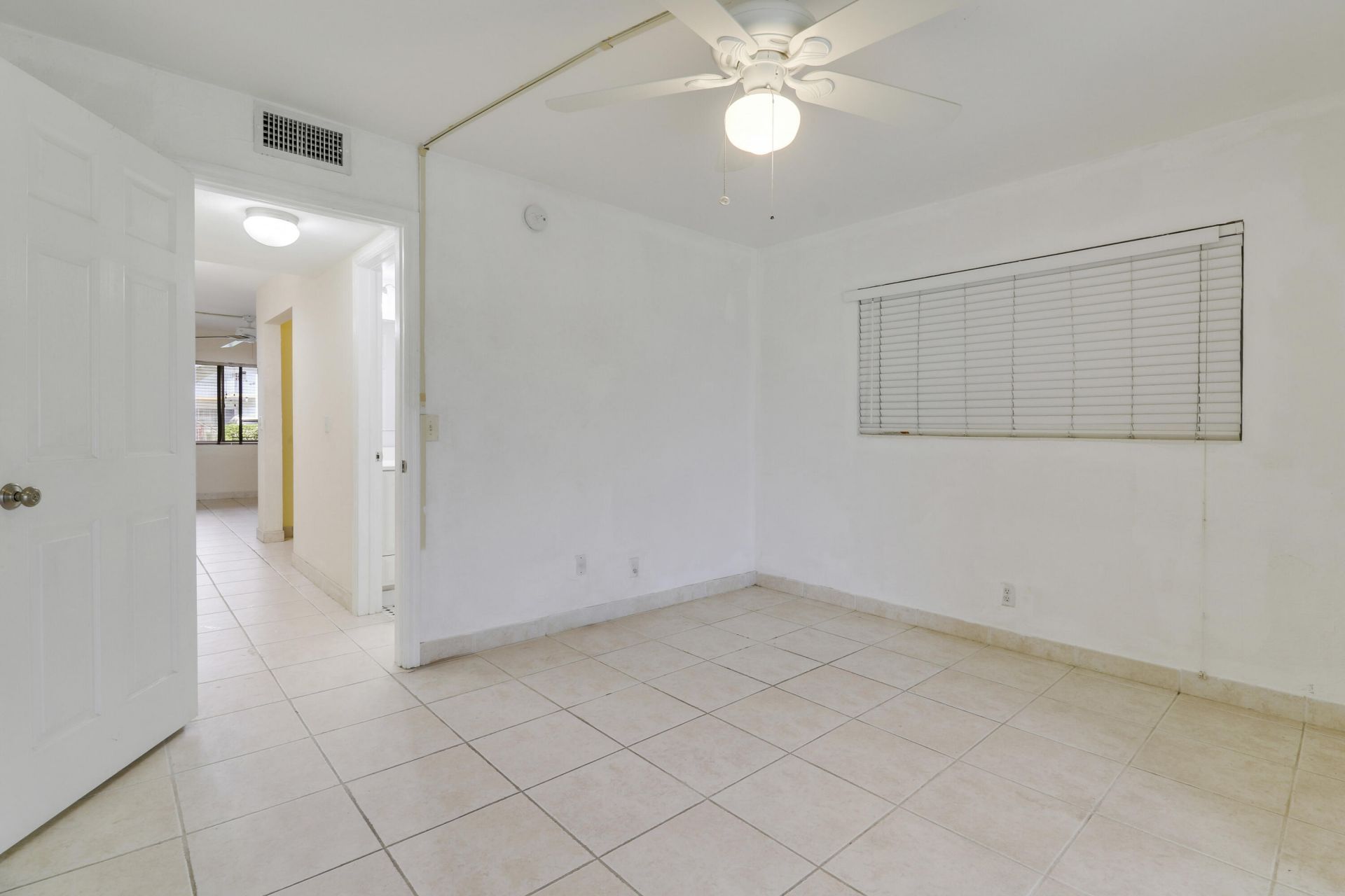 3040 Lake Osborne Drive, Unit 109, Lake Worth Beach, FL 33461 Photo