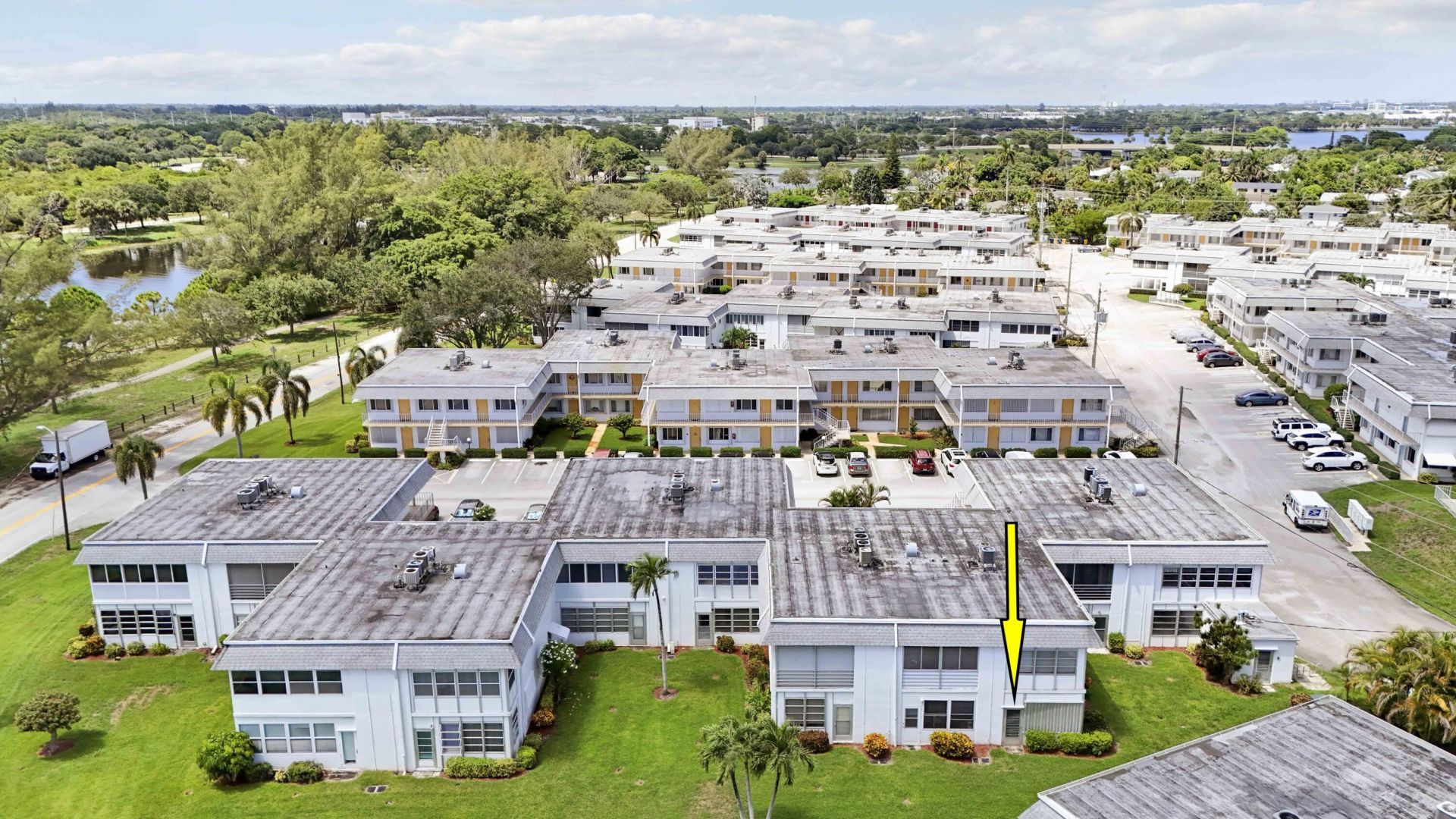 3040 Lake Osborne Drive, Unit 109, Lake Worth Beach, FL 33461 Photo