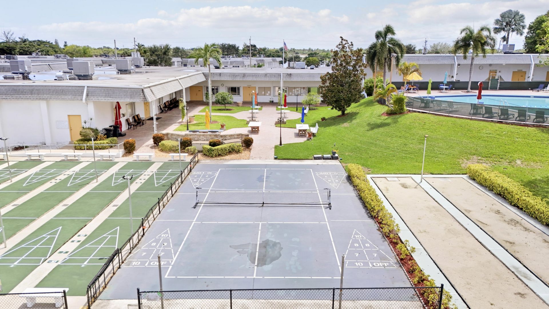 3040 Lake Osborne Drive, Unit 109, Lake Worth Beach, FL 33461 Photo