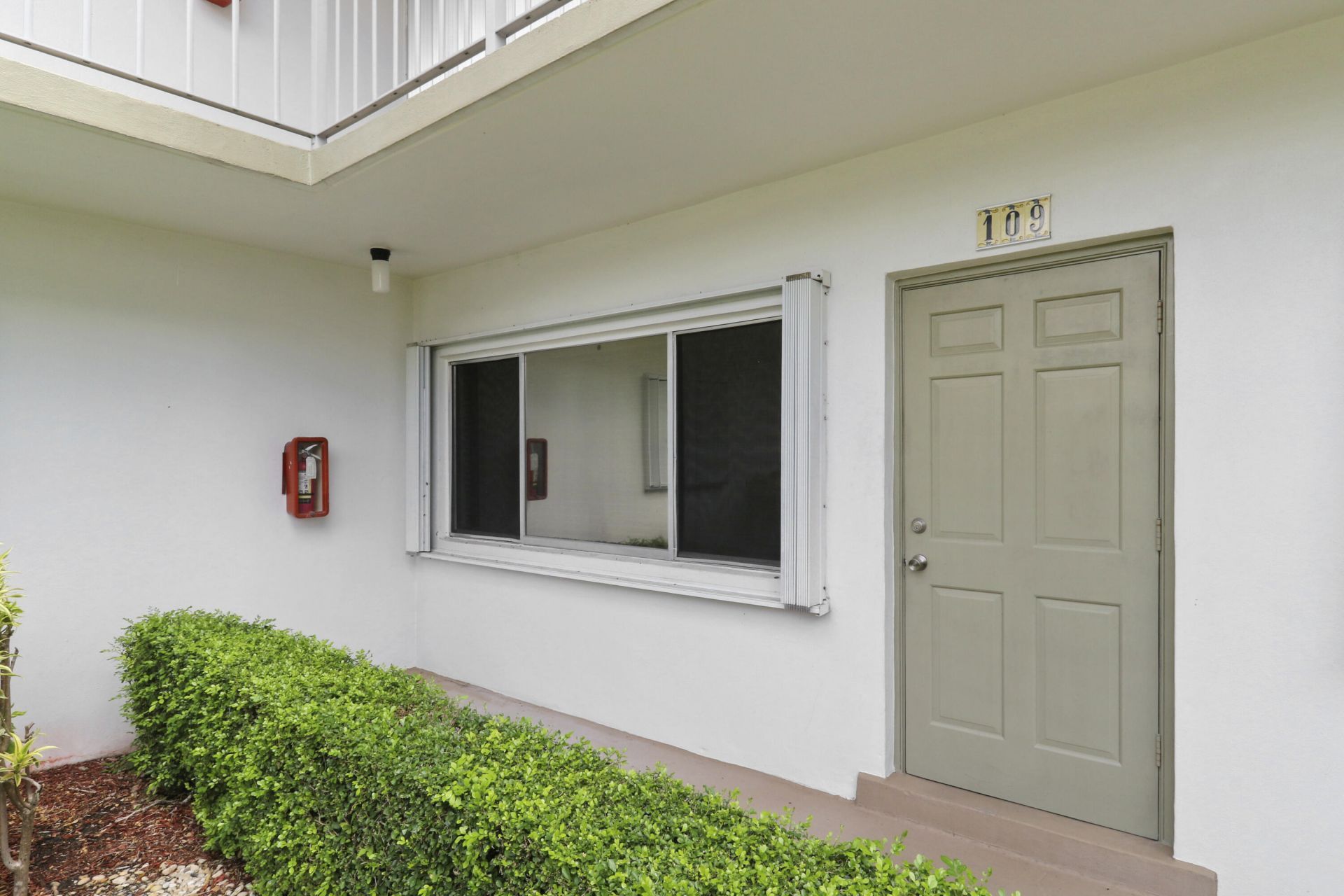 3040 Lake Osborne Drive, Unit 109, Lake Worth Beach, FL 33461 Photo