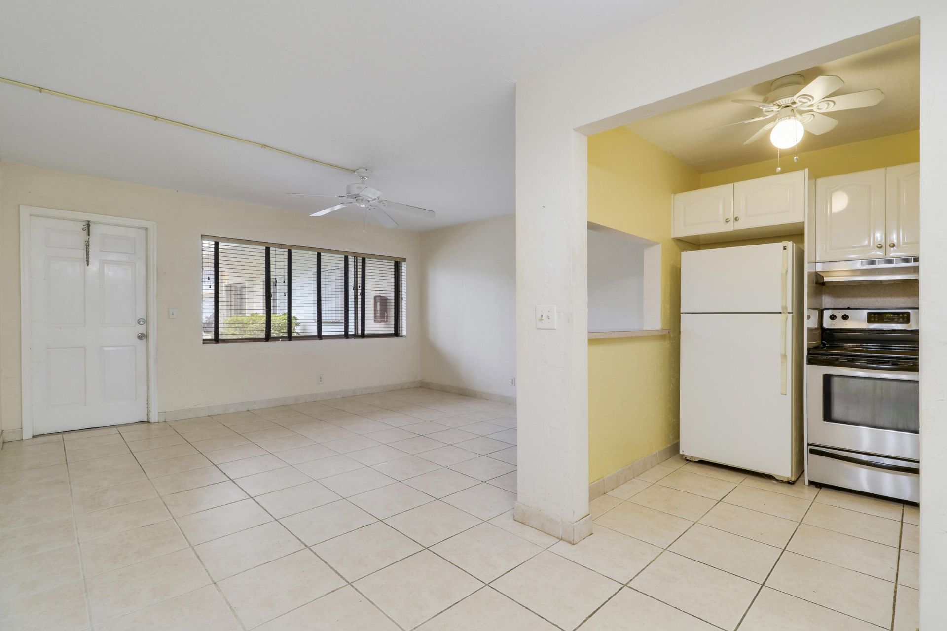 3040 Lake Osborne Drive, Unit 109, Lake Worth Beach, FL 33461 Photo