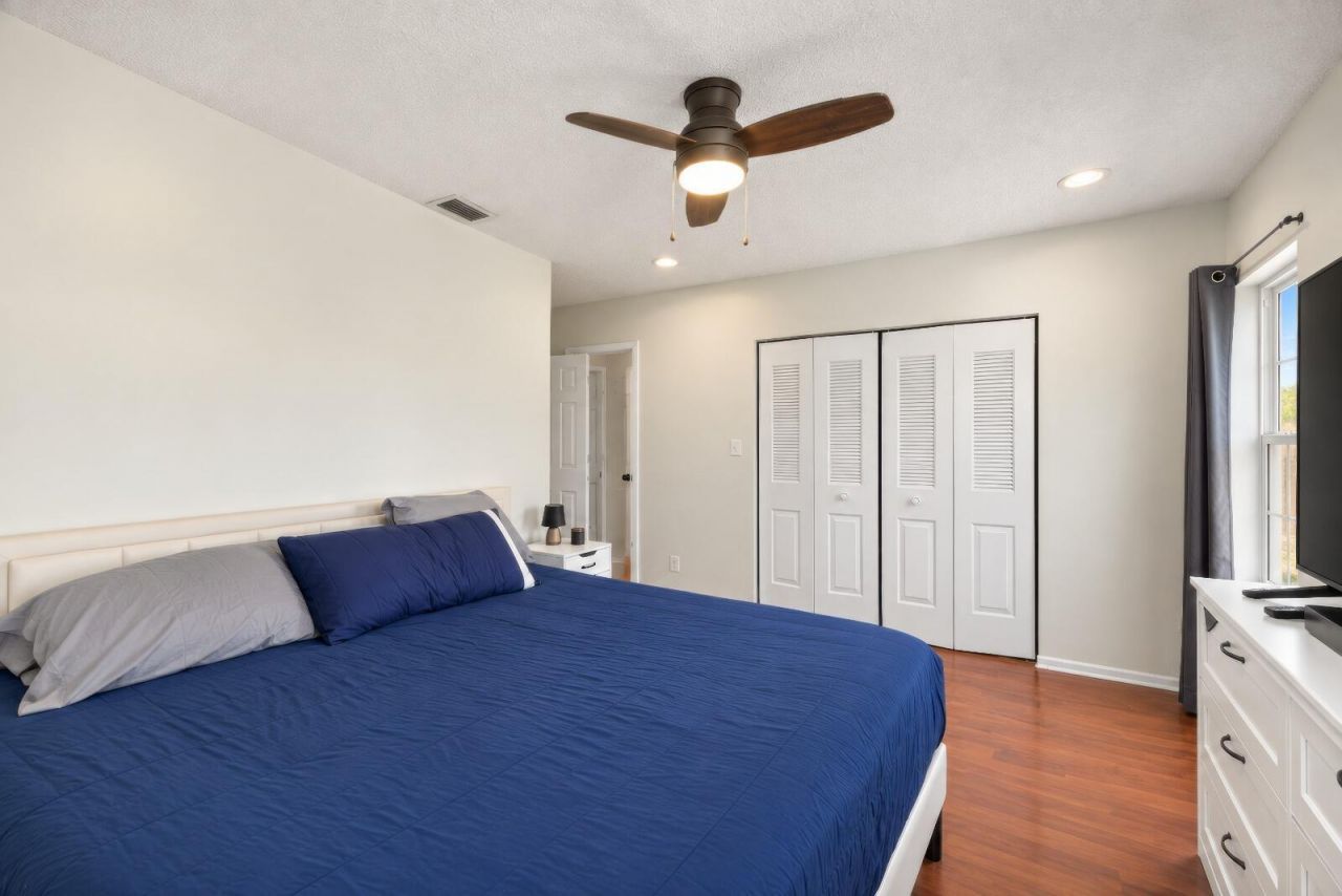 10975 NW 27th Place, Sunrise, FL 33322 Photo