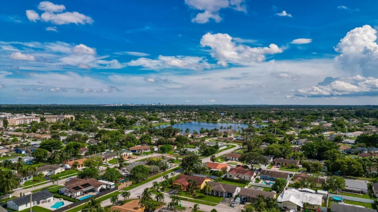 10975 NW 27th Place, Sunrise, FL 33322 Photo