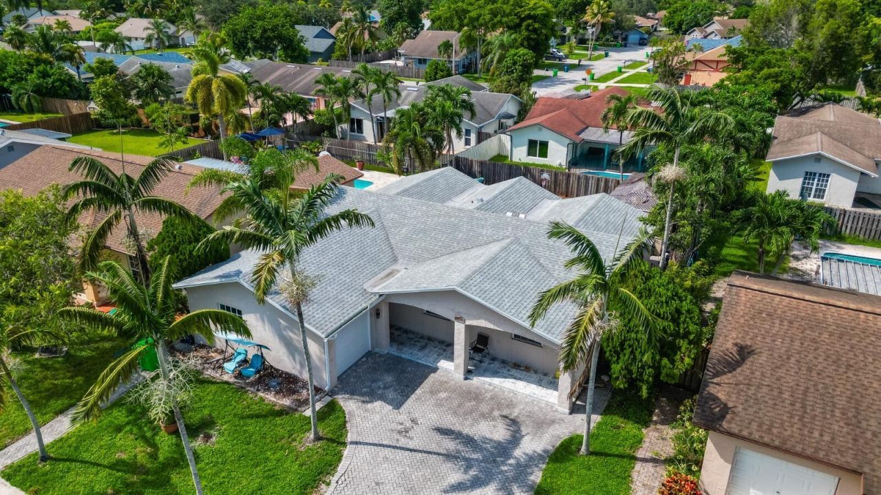10975 NW 27th Place, Sunrise, FL 33322 Photo