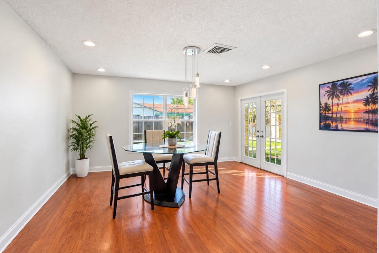 10975 NW 27th Place, Sunrise, FL 33322 Photo