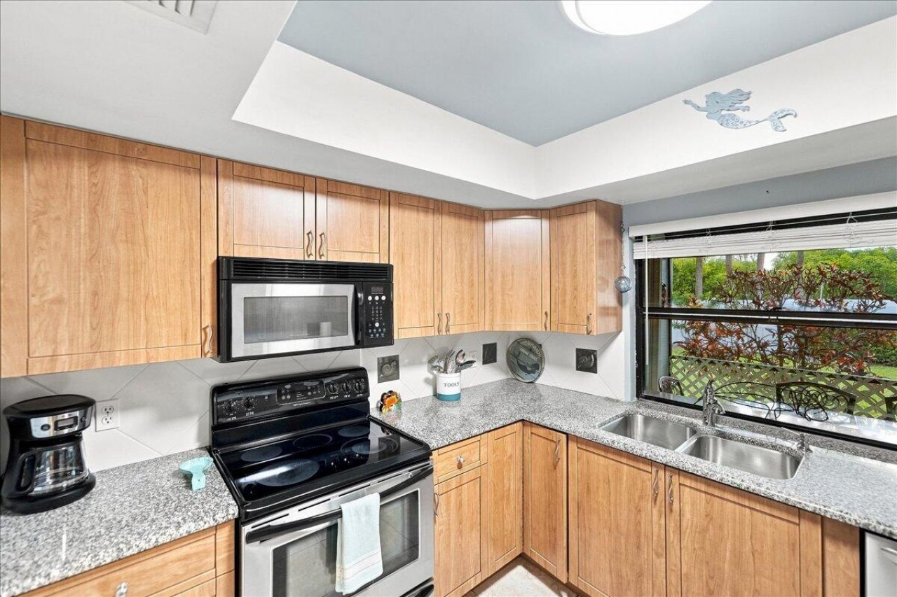 4150 NE Breakwater Drive, Jensen Beach, FL 34957 Photo