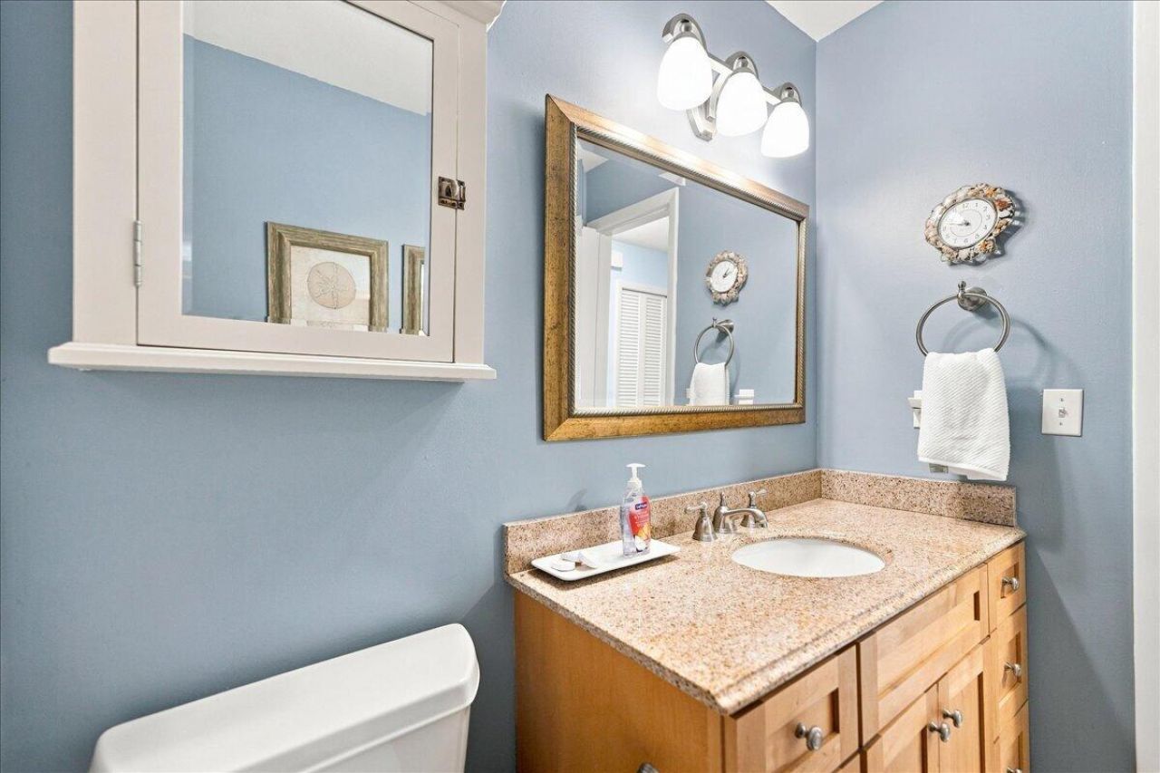 4150 NE Breakwater Drive, Jensen Beach, FL 34957 Photo