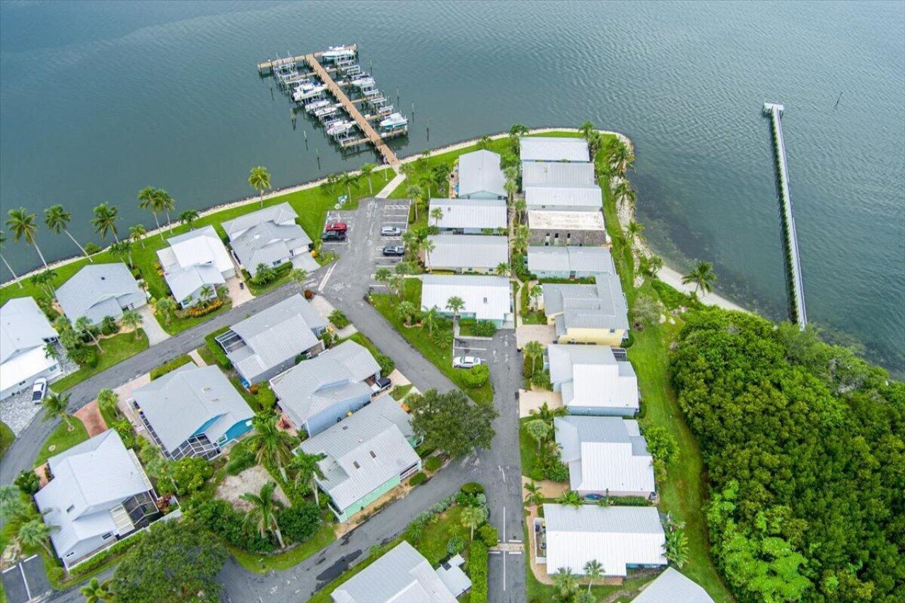 4150 NE Breakwater Drive, Jensen Beach, FL 34957 Photo
