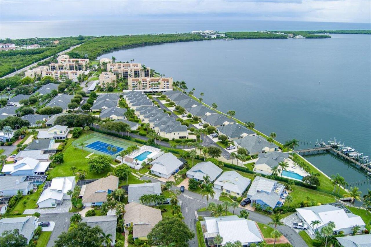 4150 NE Breakwater Drive, Jensen Beach, FL 34957 Photo