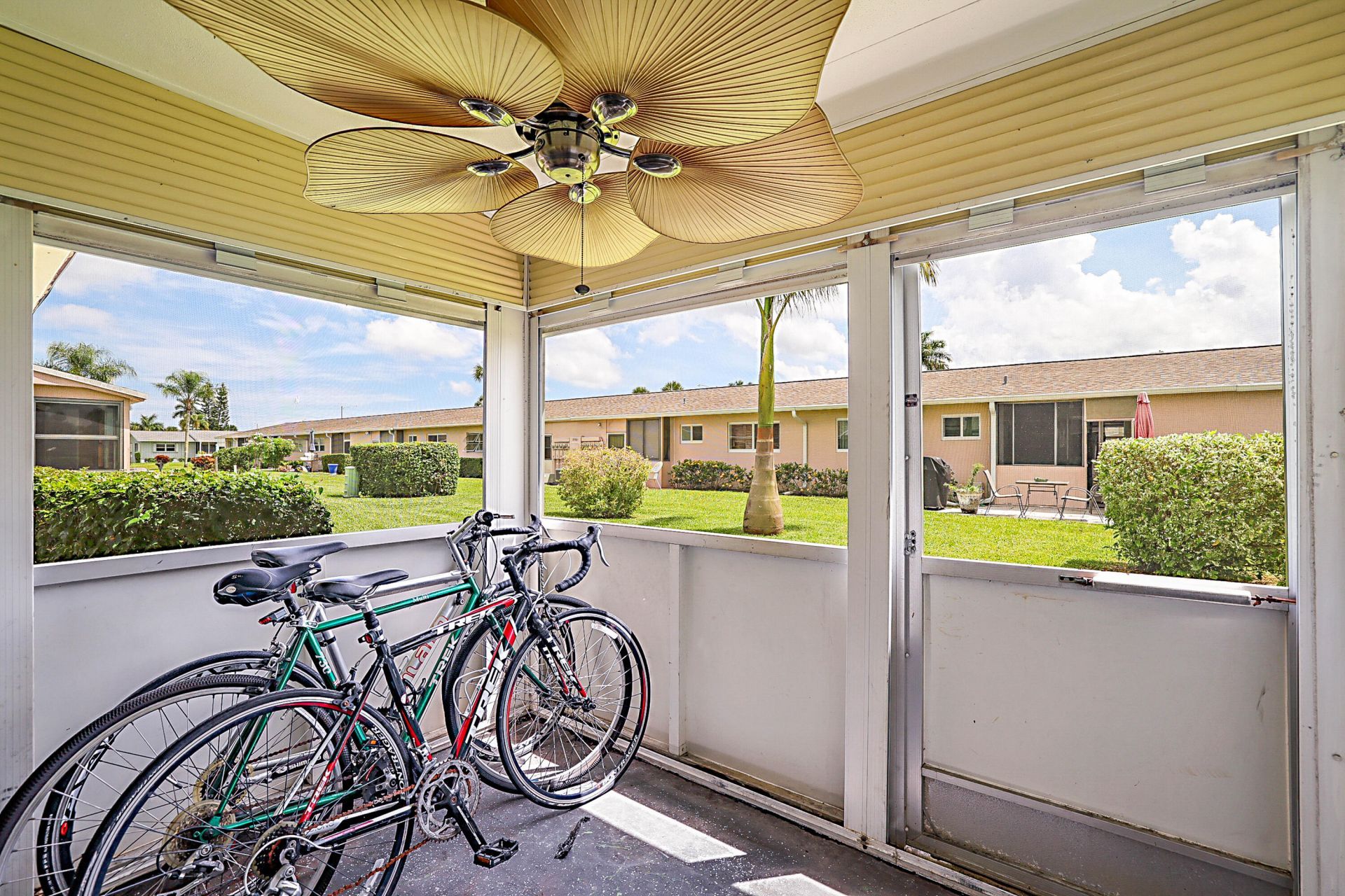 2688 Dudley Drive E, Unit D, West Palm Beach, FL 33415 Photo