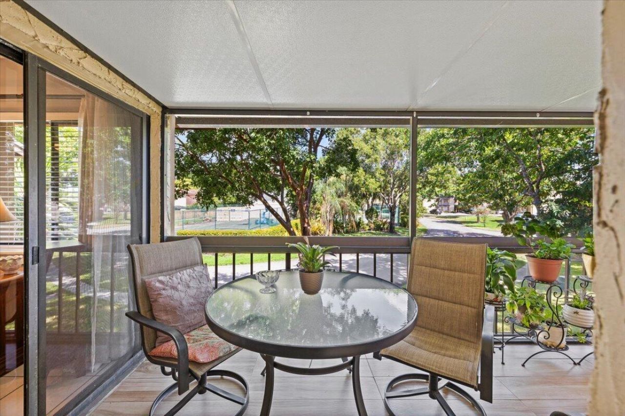 130 Wimbledon Lake Drive, Plantation, FL 33324 Photo