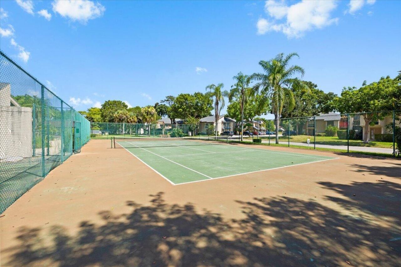 130 Wimbledon Lake Drive, Plantation, FL 33324 Photo