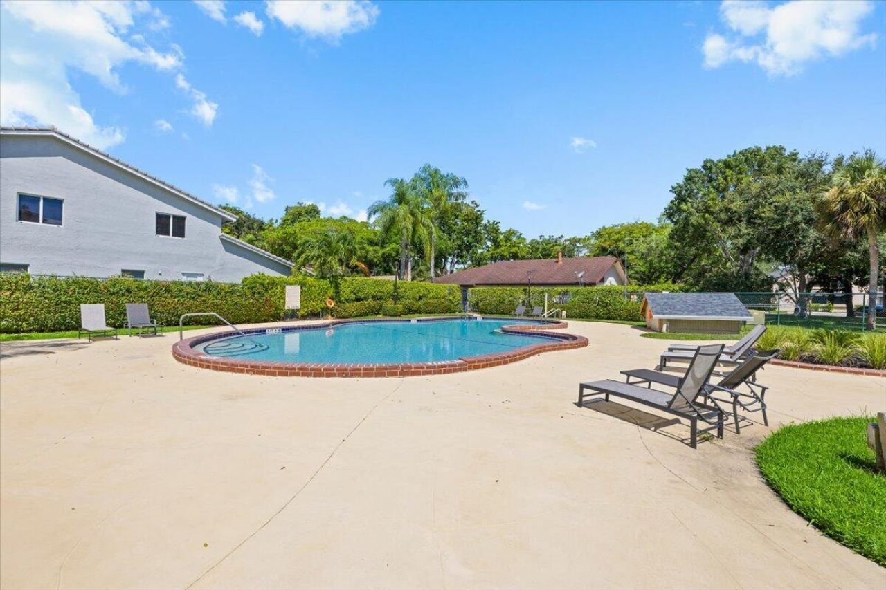 130 Wimbledon Lake Drive, Plantation, FL 33324 Photo