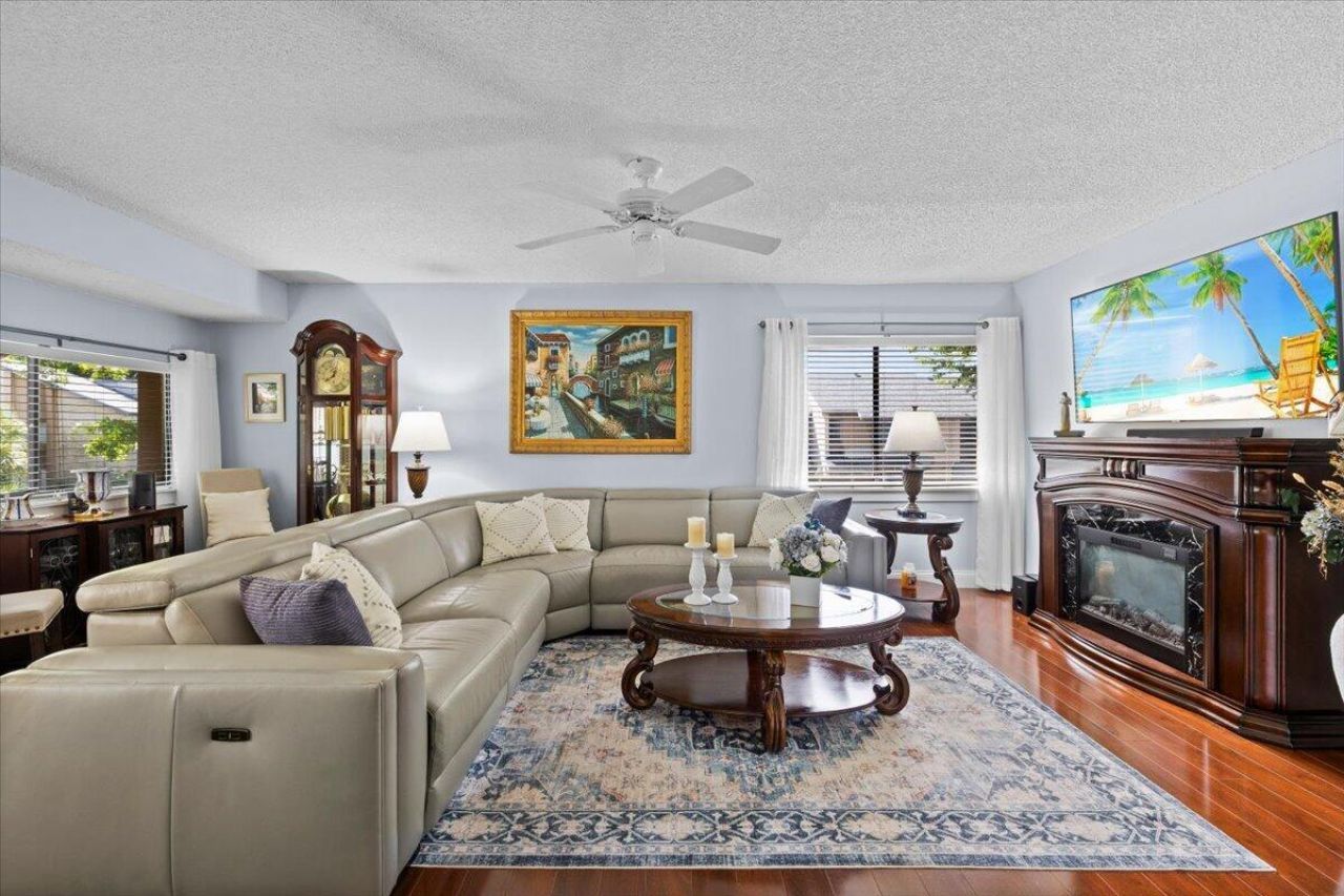 130 Wimbledon Lake Drive, Plantation, FL 33324 Photo