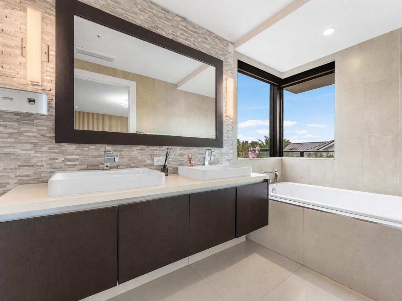 3040 N Ocean Boulevard, Unit N101, Fort Lauderdale, FL 33308 Photo