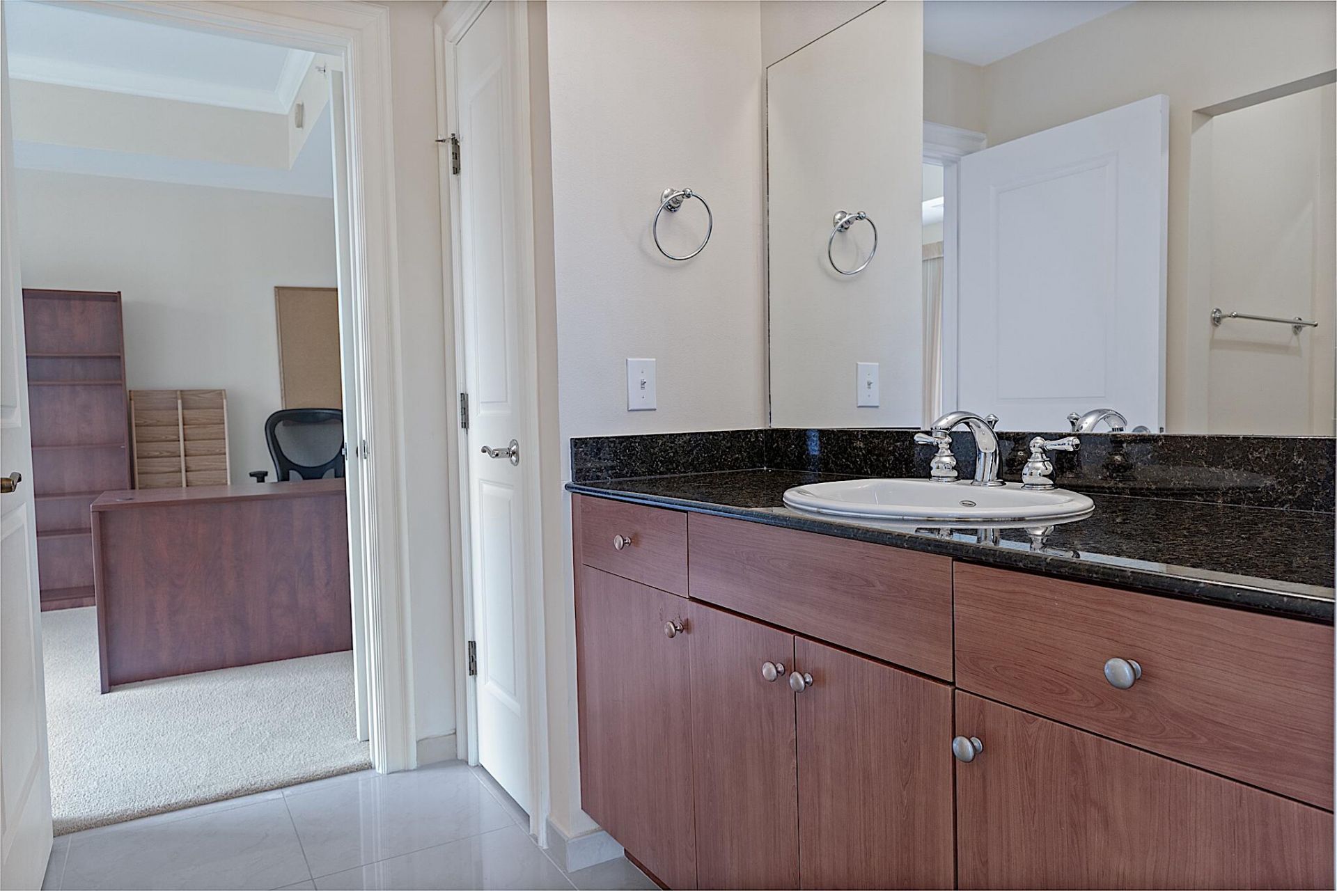 16100 Emerald Estates Drive, Unit 397, Weston, FL 33331 Photo