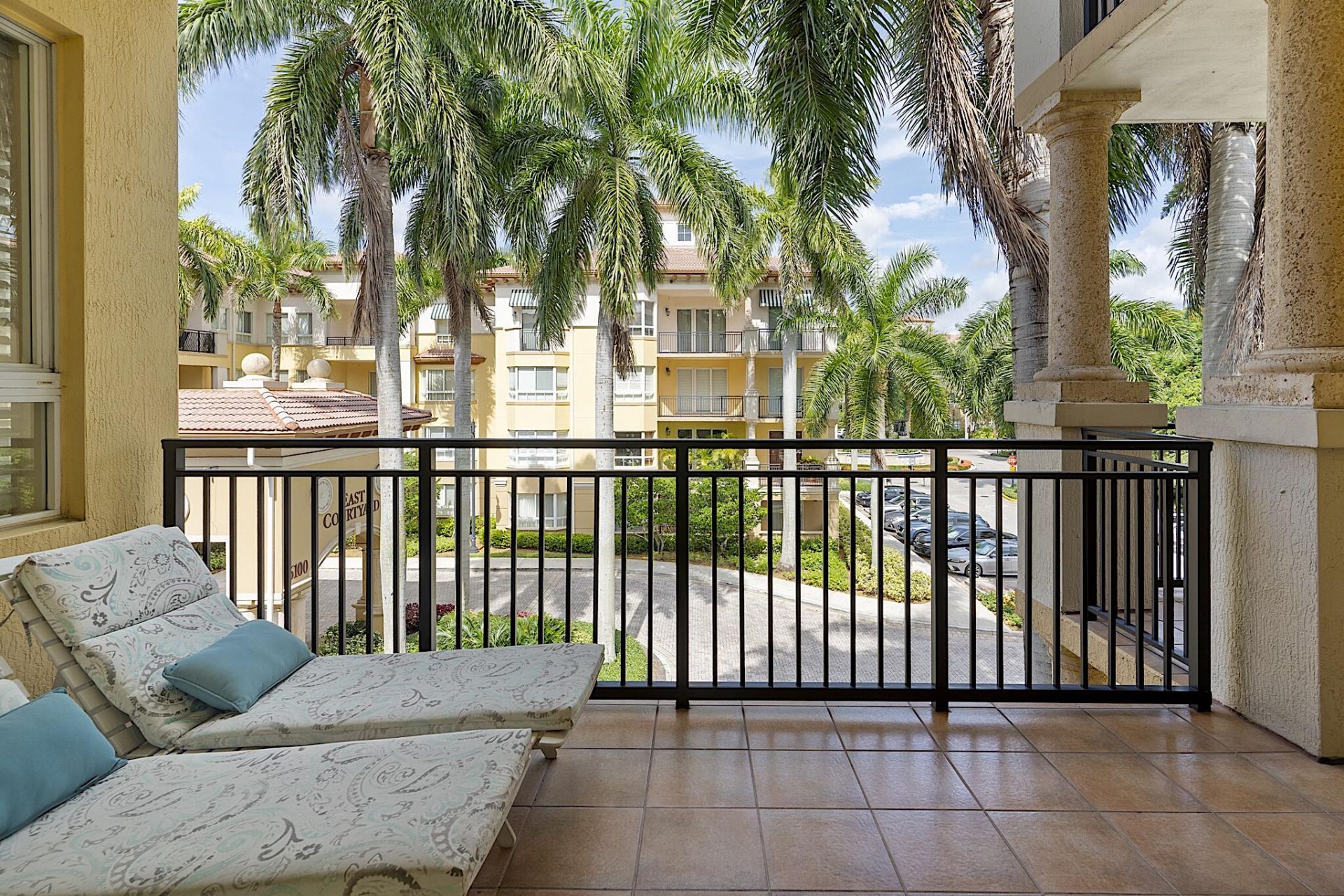 16100 Emerald Estates Drive, Unit 397, Weston, FL 33331 Photo