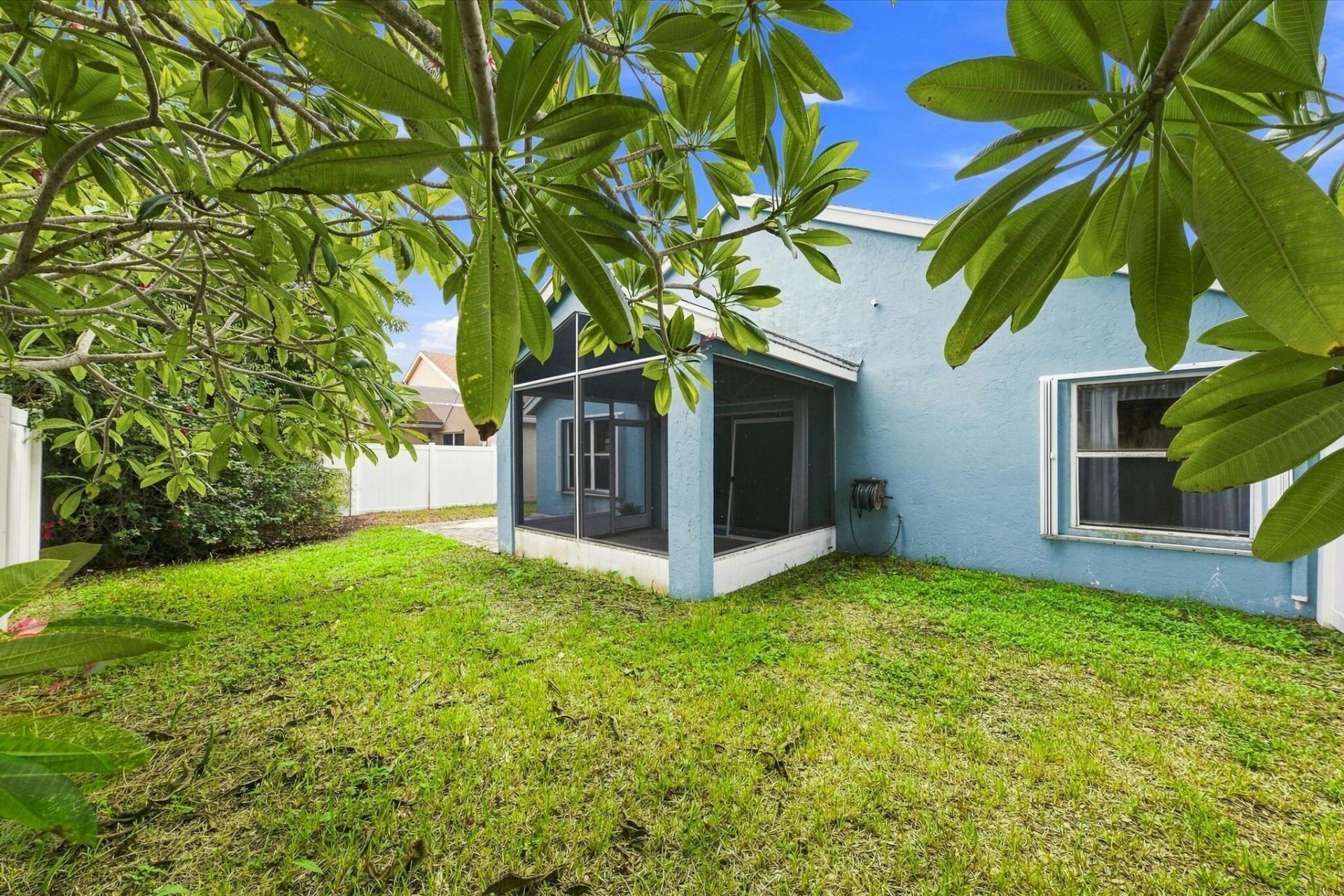 103 Saddle Trail, Royal Palm Beach, FL 33411 Photo