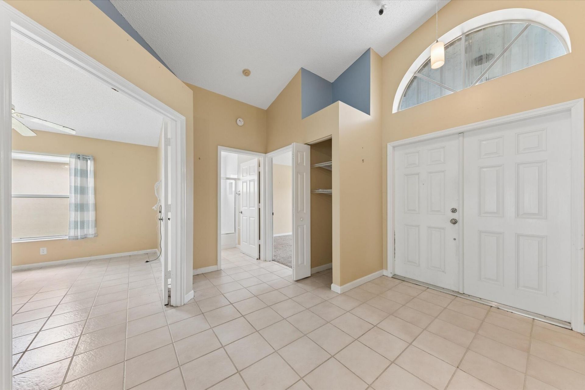 103 Saddle Trail, Royal Palm Beach, FL 33411 Photo
