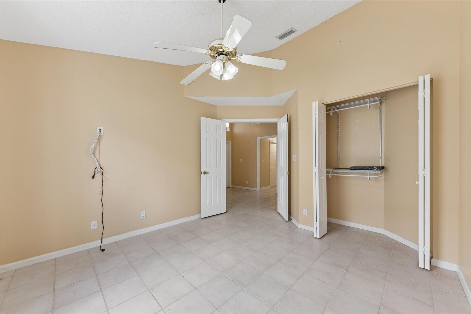 103 Saddle Trail, Royal Palm Beach, FL 33411 Photo