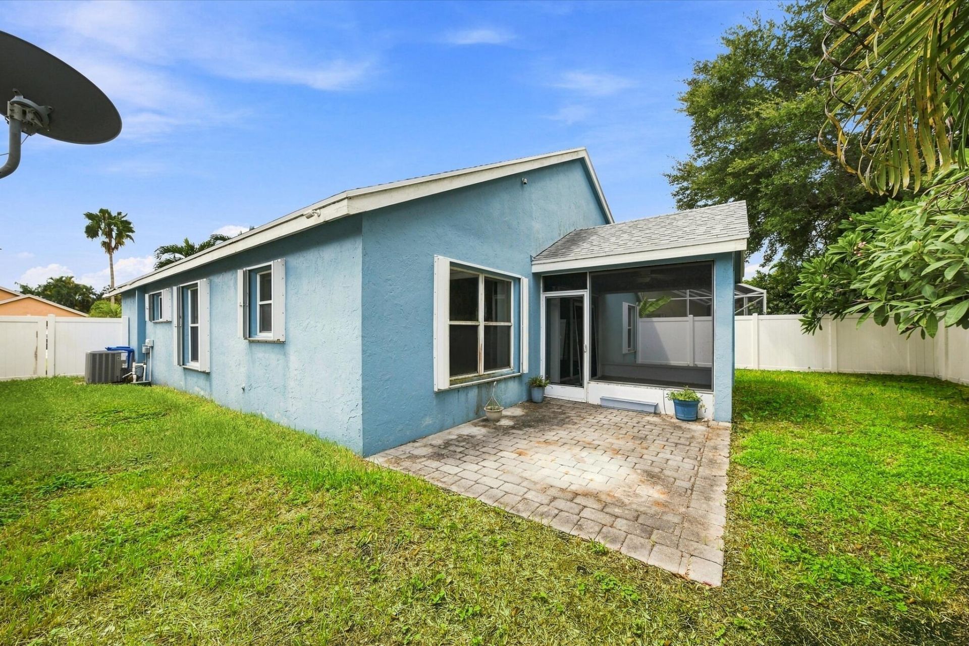 103 Saddle Trail, Royal Palm Beach, FL 33411 Photo