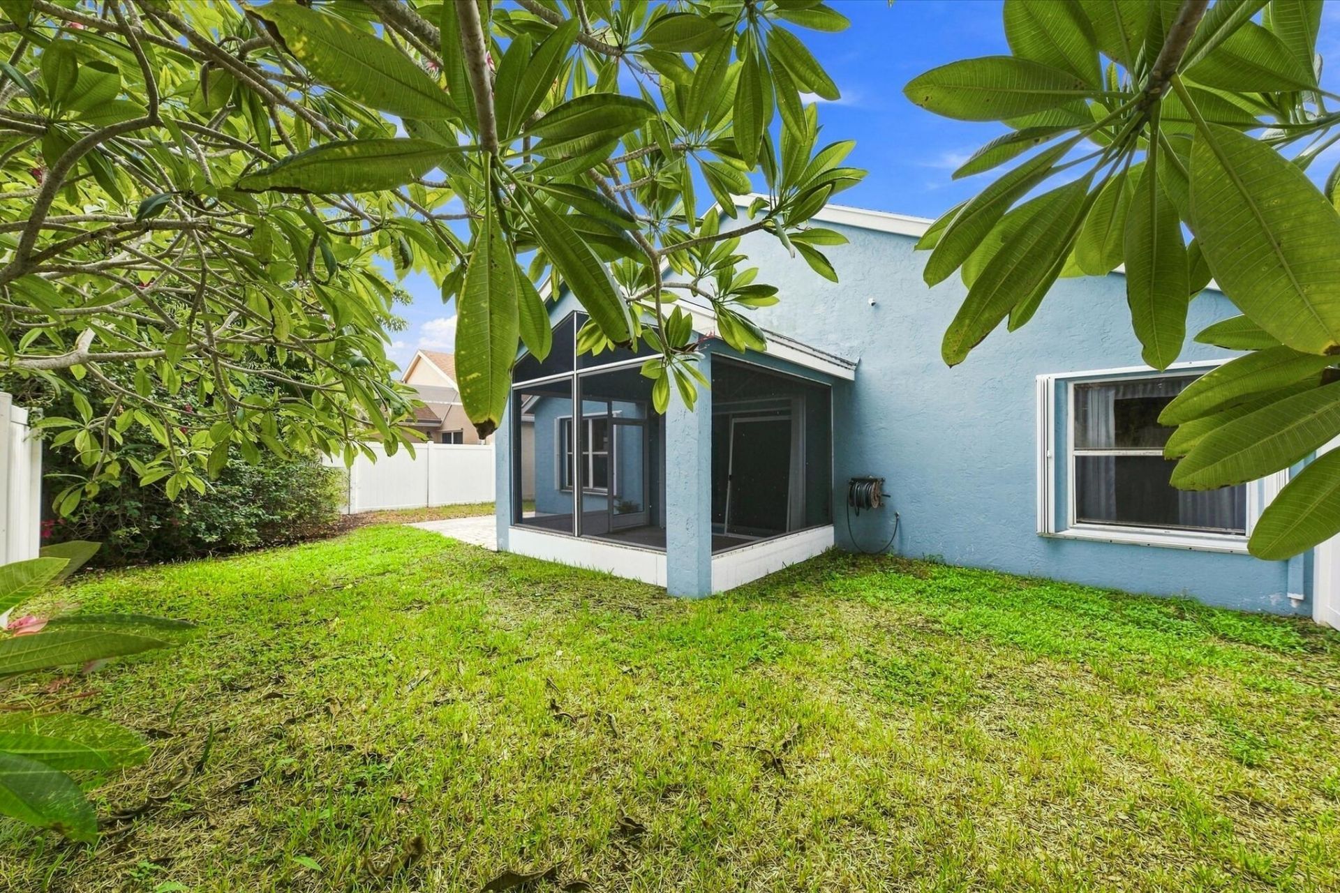 103 Saddle Trail, Royal Palm Beach, FL 33411 Photo