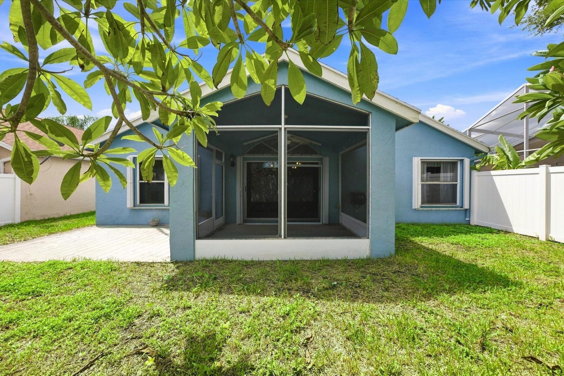 103 Saddle Trail, Royal Palm Beach, FL 33411 Photo