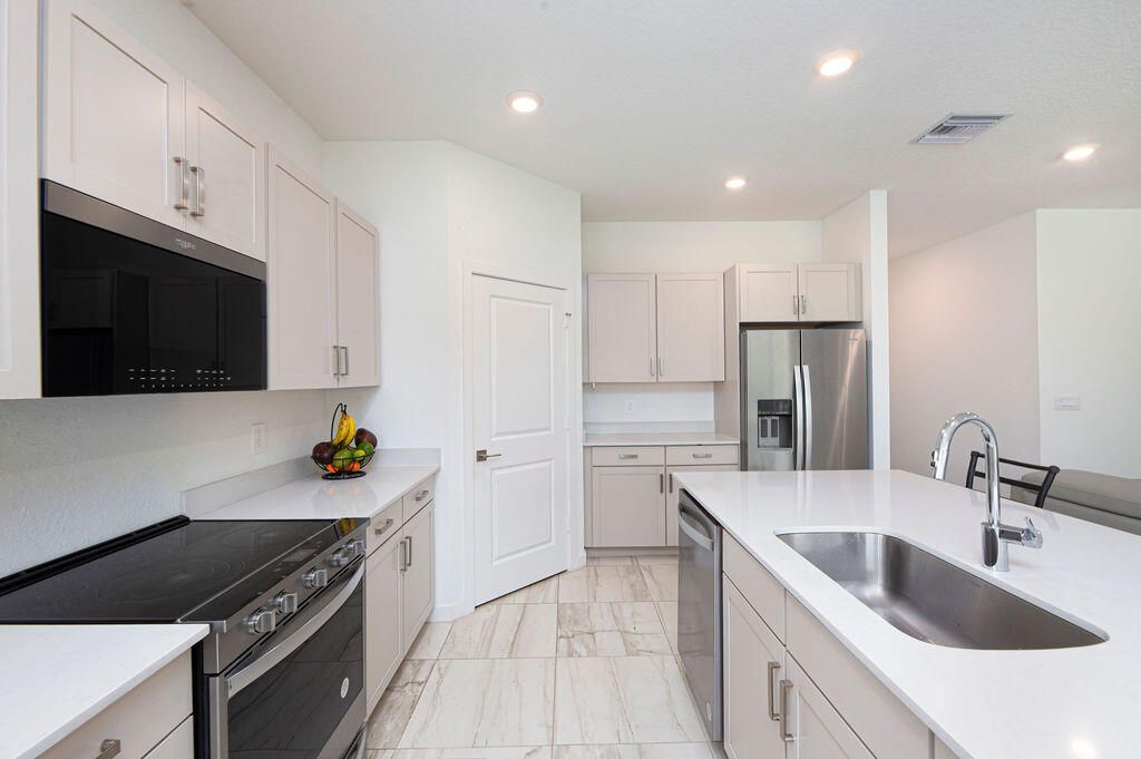 5788 SE Skyblue Circle, Stuart, FL 34997 Photo